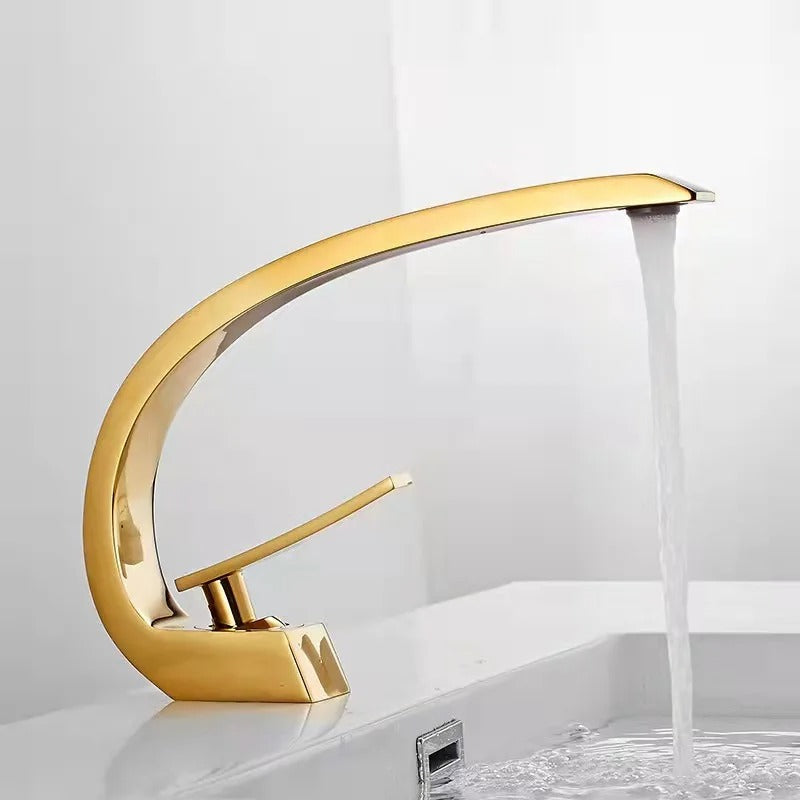 Sculpted Curve Basin Mixer · Polished Gold — Arc Series · Form 01