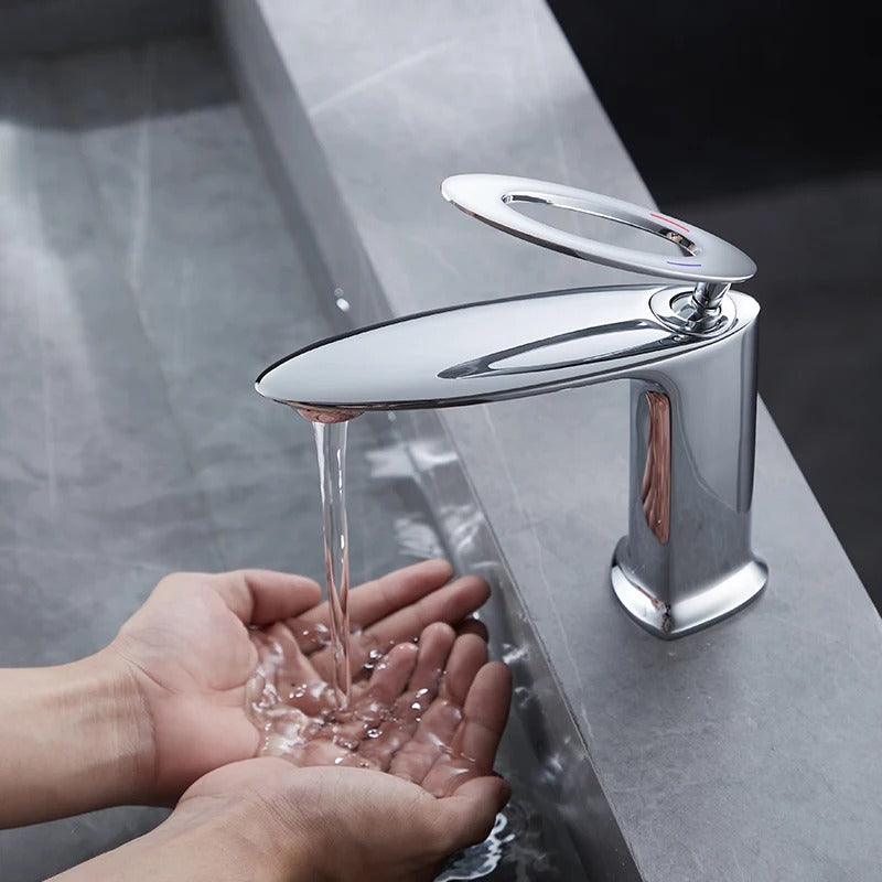Halo Basin Mixer — Arc Series · Form 03