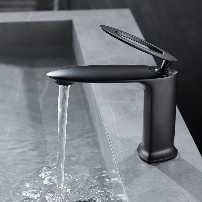 Halo Basin Mixer — Arc Series · Form 03